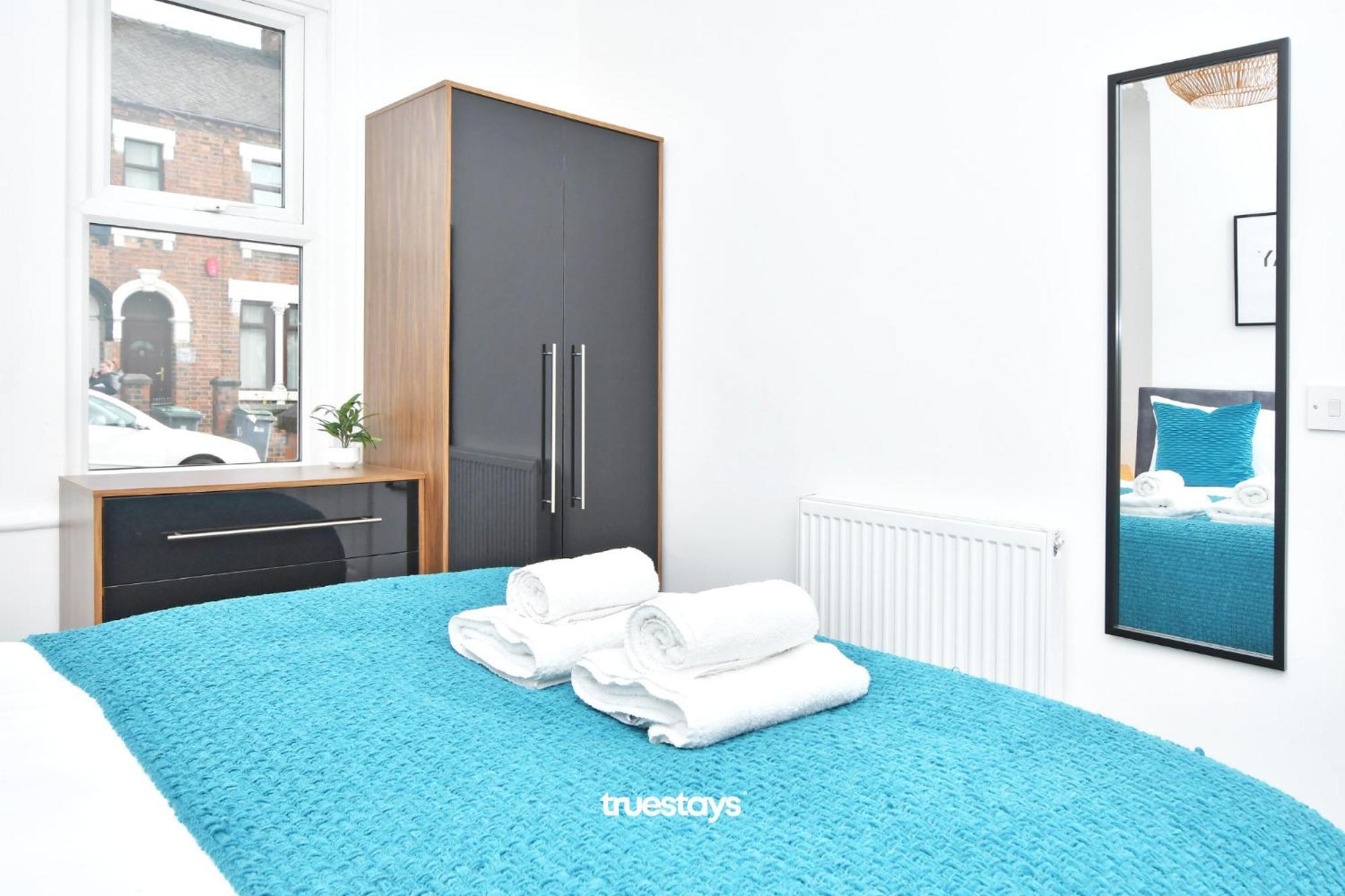 Gilman House By Truestays - 4 Bedroom House In Stoke-On-Trent Etruria Zewnętrze zdjęcie